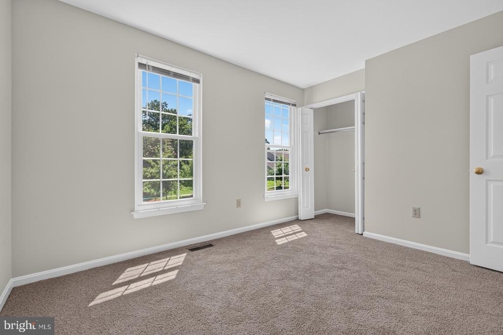 811 Chatsworth Drive - Photo 22
