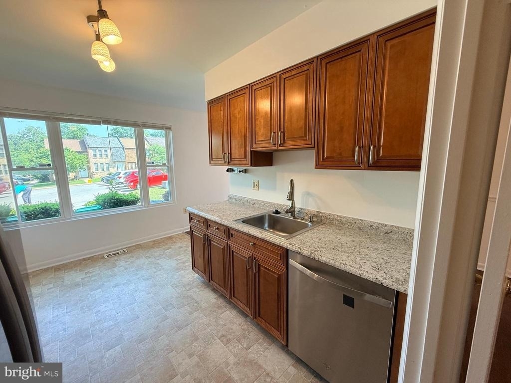 7007 Cipriano Woods Court - Photo 5