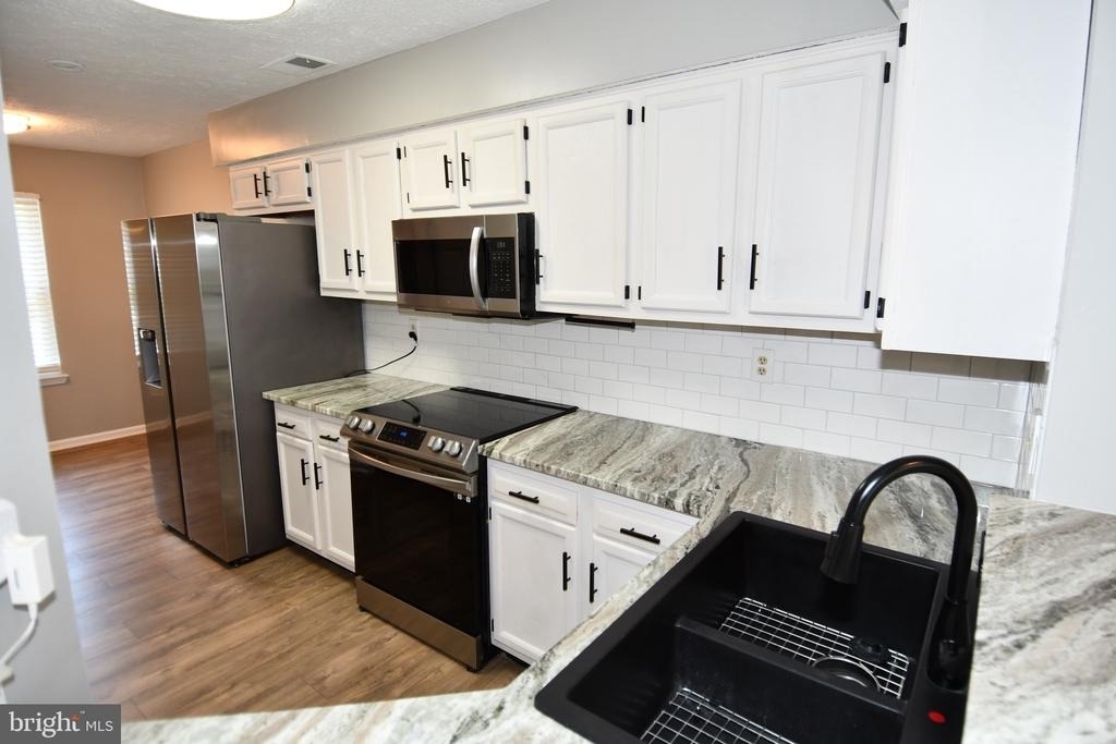 13703 Lord Sterling Place - Photo 44