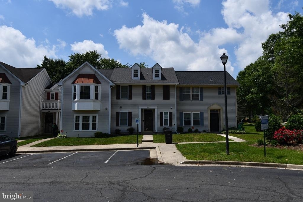 13703 Lord Sterling Place - Photo 31
