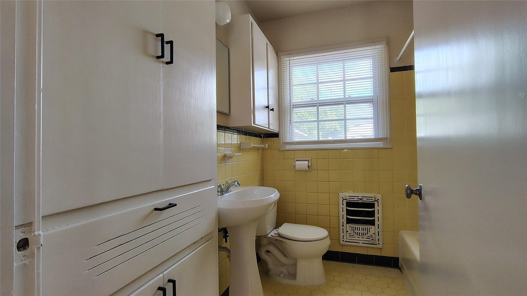 13805 Maye Pl - Photo 9