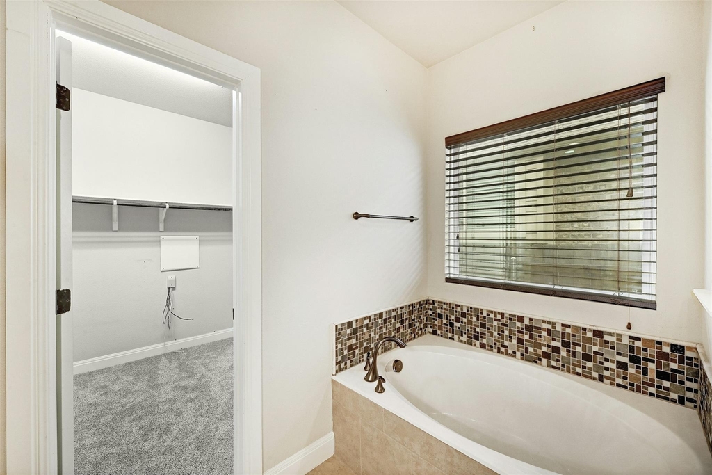 104 Turvey Cv - Photo 24