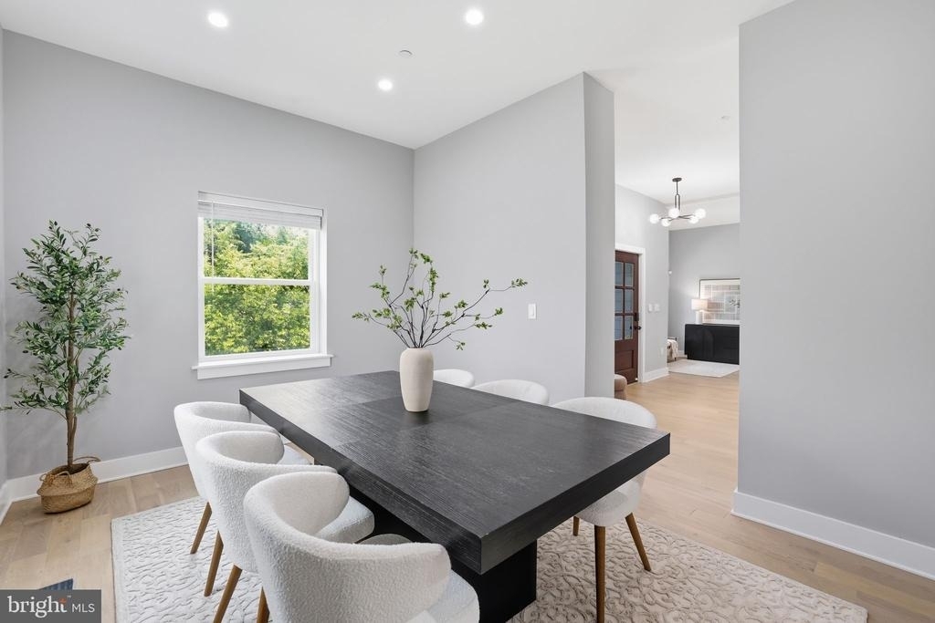 7121 W Greenvale Parkway - Photo 13