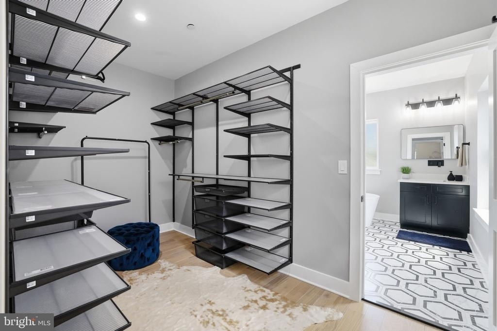 7121 W Greenvale Parkway - Photo 43