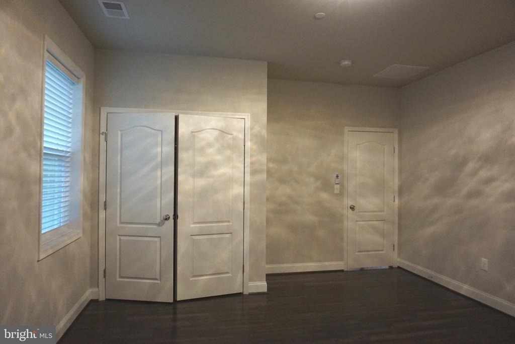 208 Bryan Avenue - Photo 22