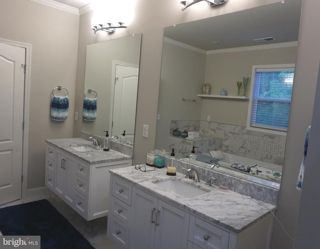 208 Bryan Avenue - Photo 31