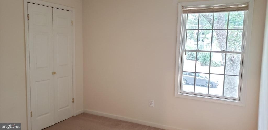 10316 Royal Road - Photo 12