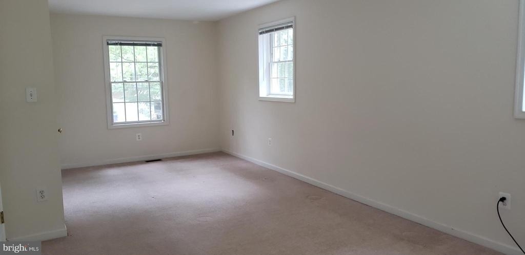 10316 Royal Road - Photo 10