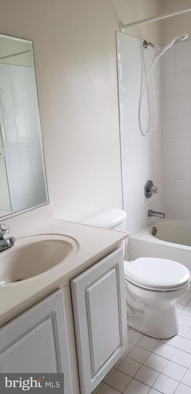 10316 Royal Road - Photo 18