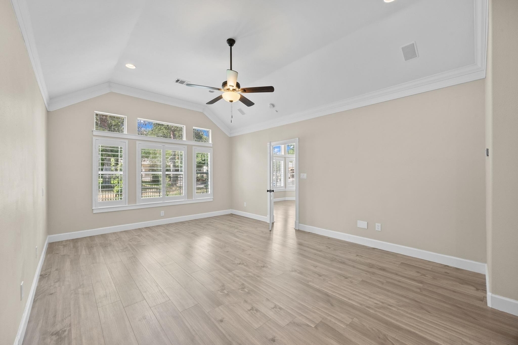 4801 Interlachen Ln - Photo 11