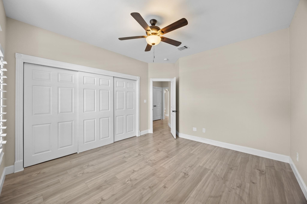 4801 Interlachen Ln - Photo 37