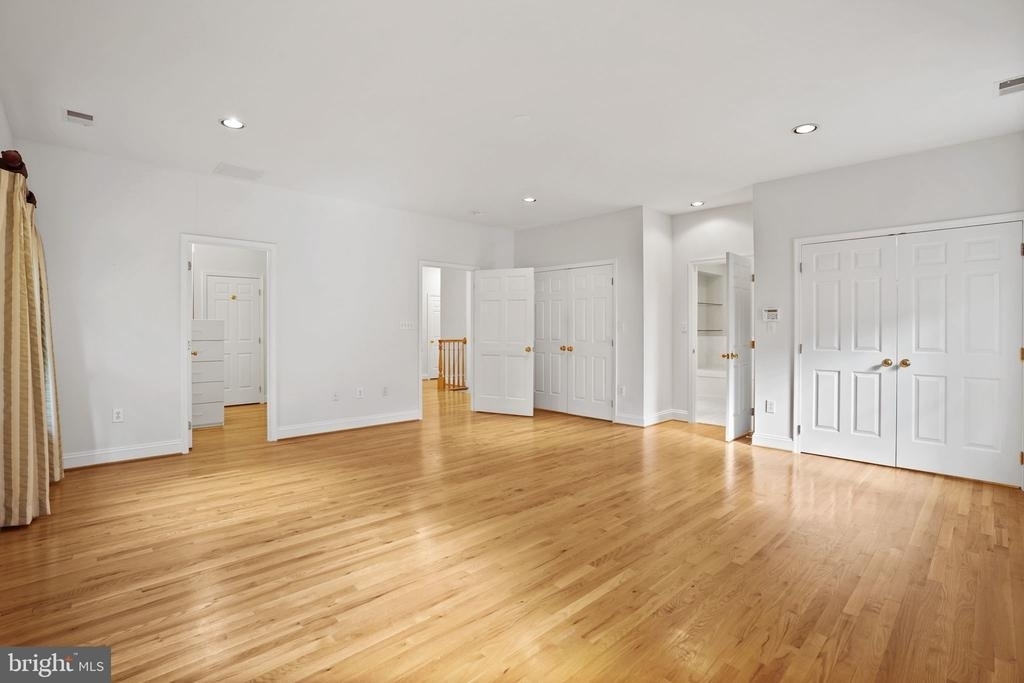 10810 Burbank - Photo 42