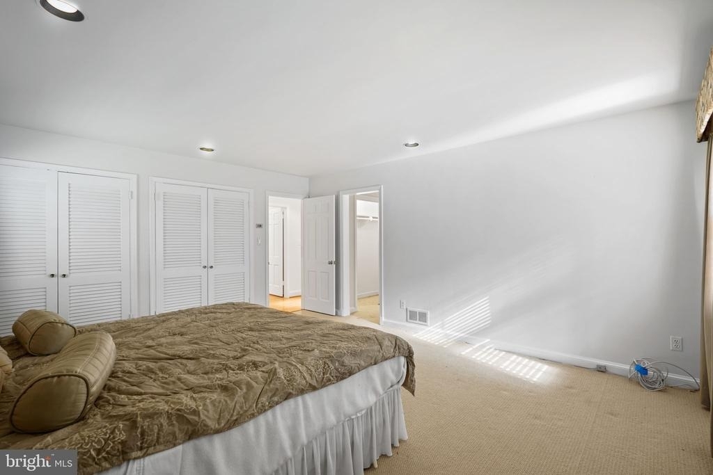 10810 Burbank - Photo 29