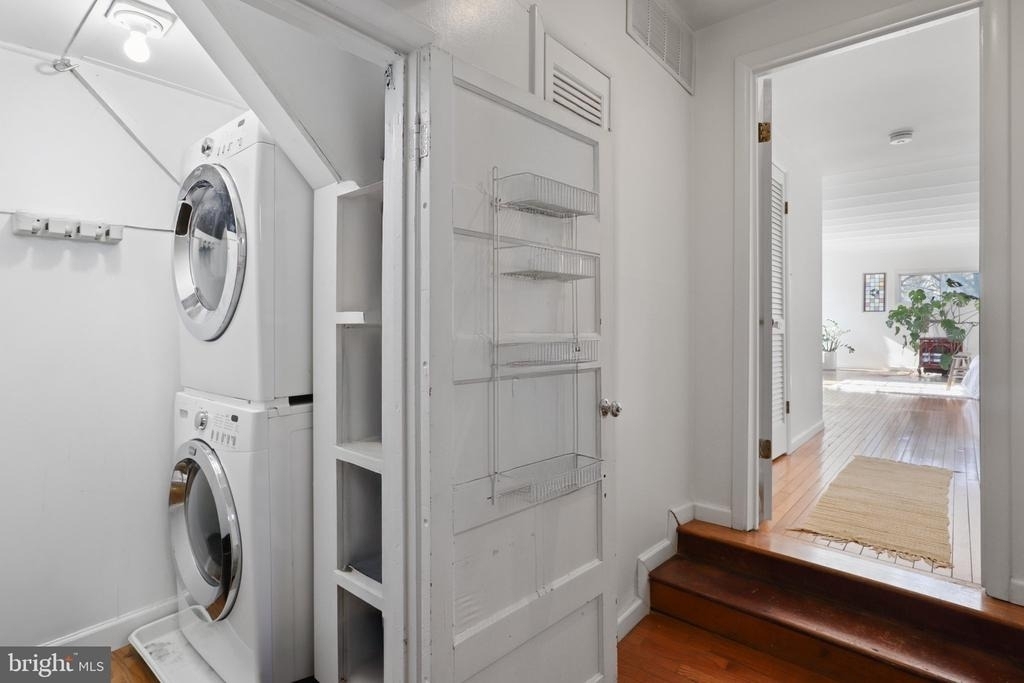 206 Grove Avenue - Photo 21