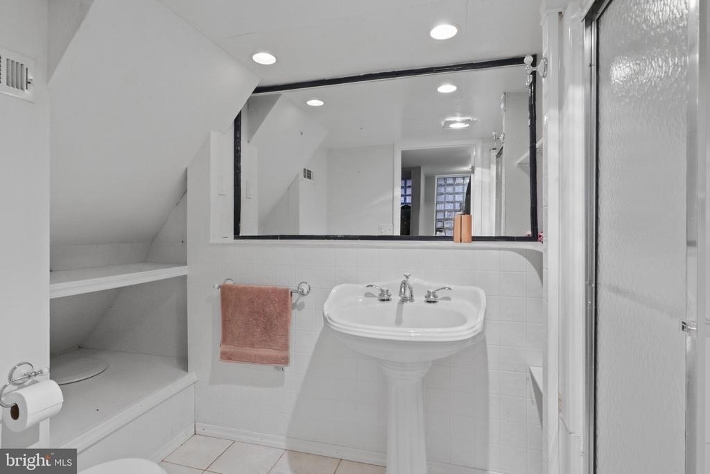 206 Grove Avenue - Photo 37