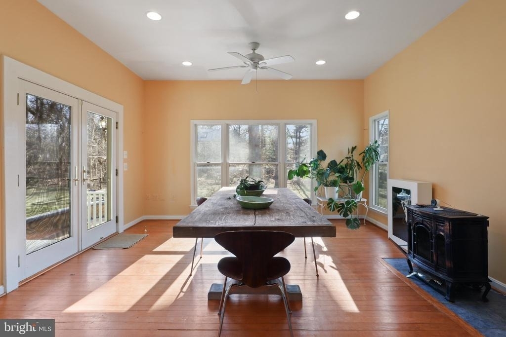 206 Grove Avenue - Photo 16