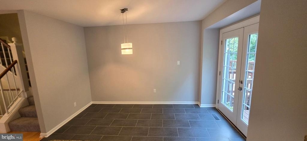 1353 Templeton Place - Photo 5