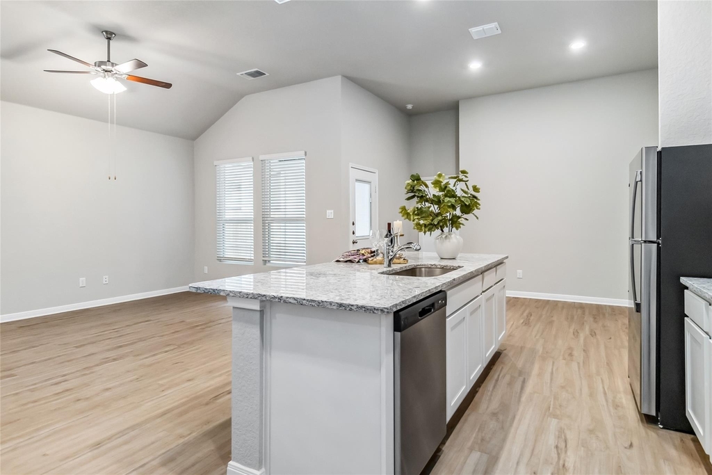 541 Caymus Dr - Photo 7