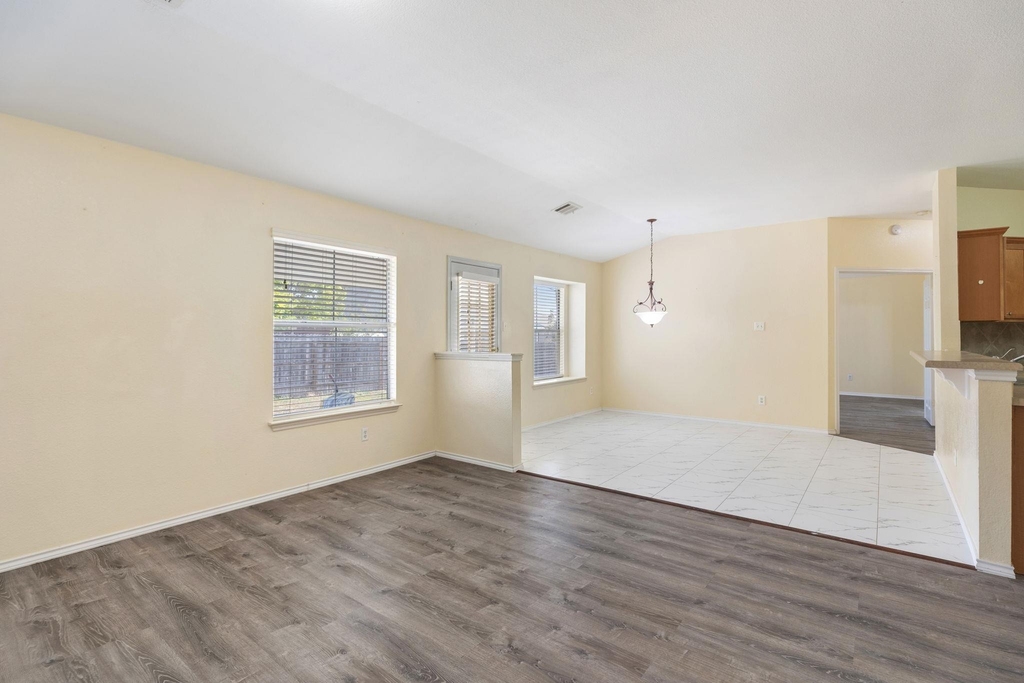 1512 Sweet Leaf Ln - Photo 11