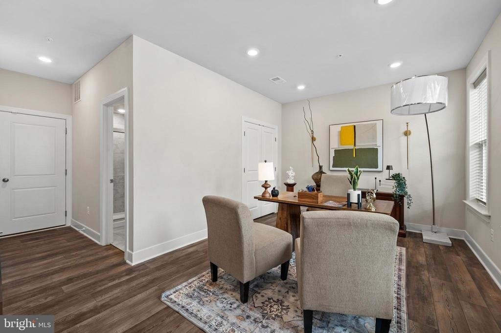 122 Dickenson Drive - Photo 4