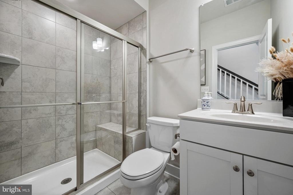 122 Dickenson Drive - Photo 6