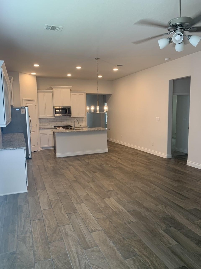 221 Rosebush Dr - Photo 10