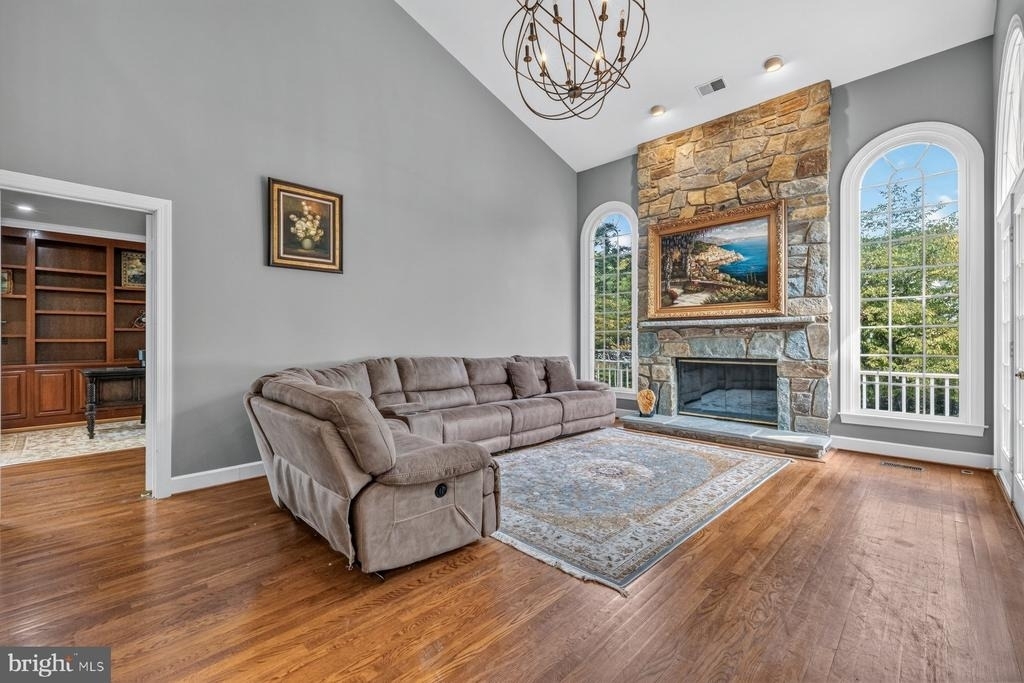 10117 Meyer Point Terrace - Photo 11