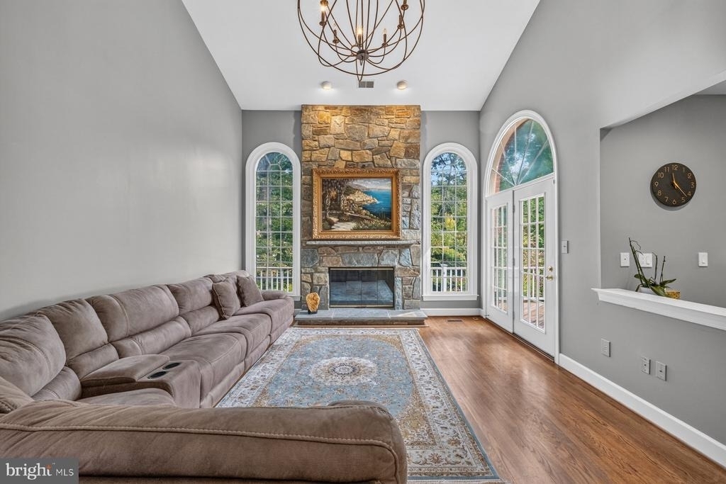 10117 Meyer Point Terrace - Photo 12
