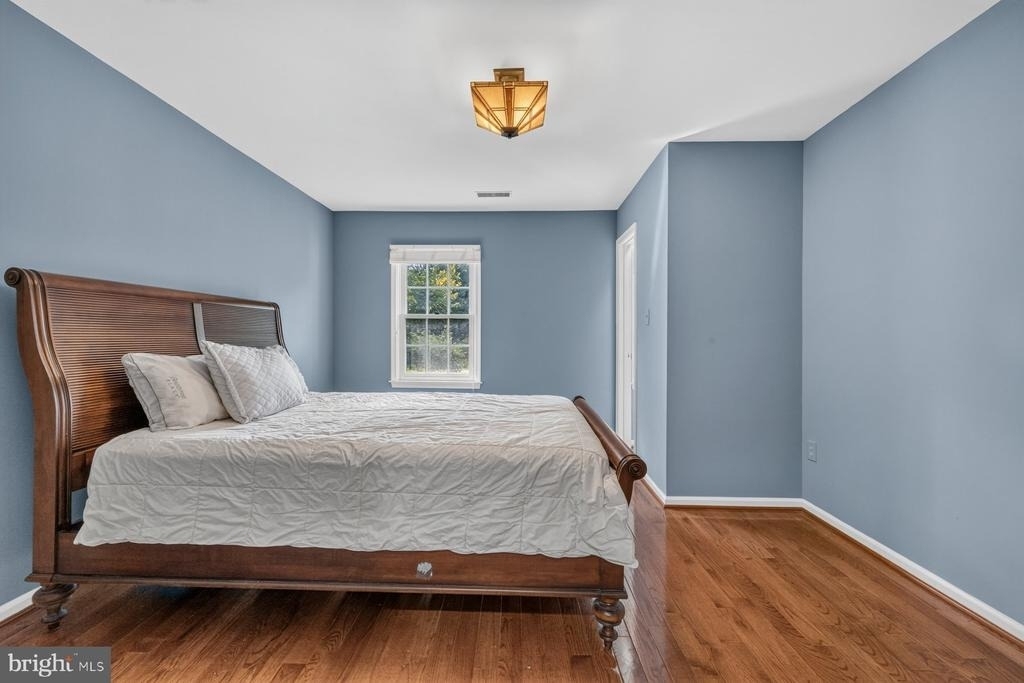 10117 Meyer Point Terrace - Photo 22