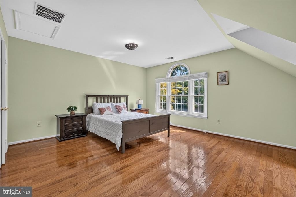 10117 Meyer Point Terrace - Photo 25
