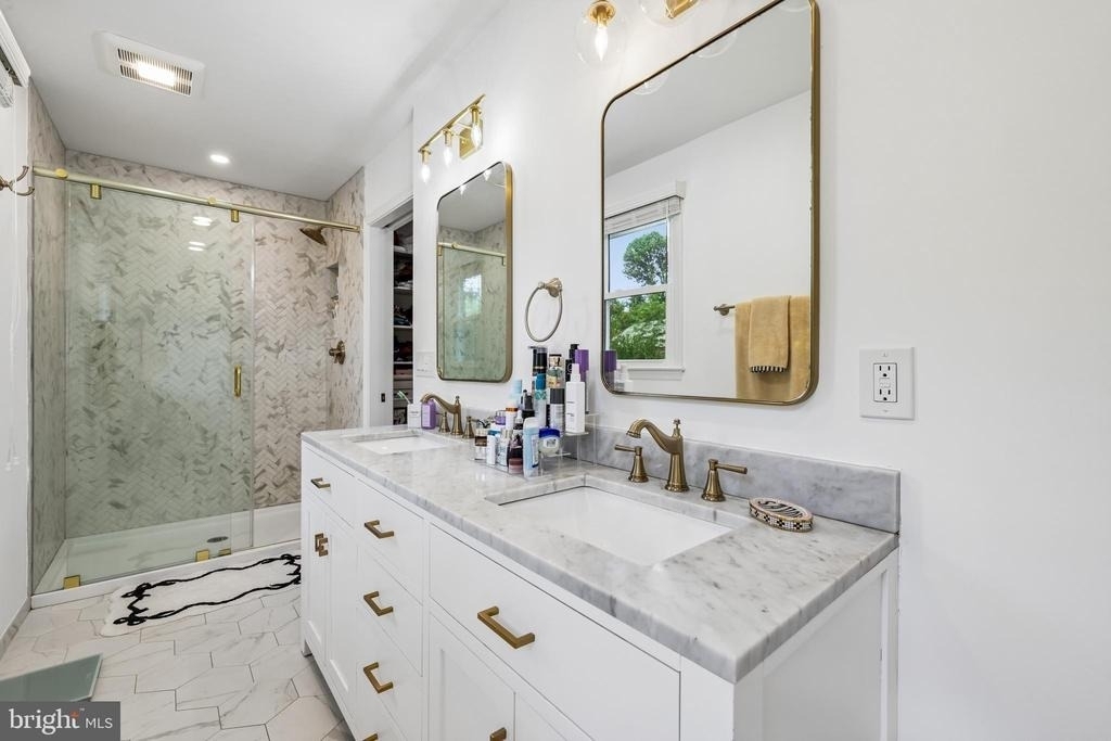 11214 Dewey Road - Photo 4