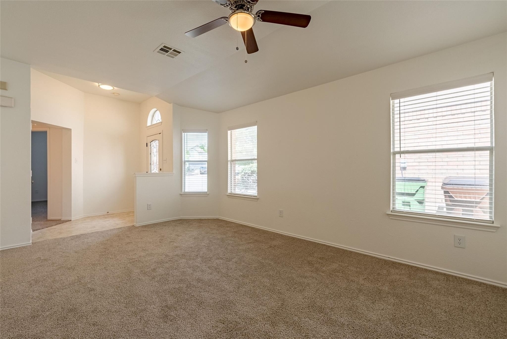 12905 Thomas Jefferson St - Photo 3