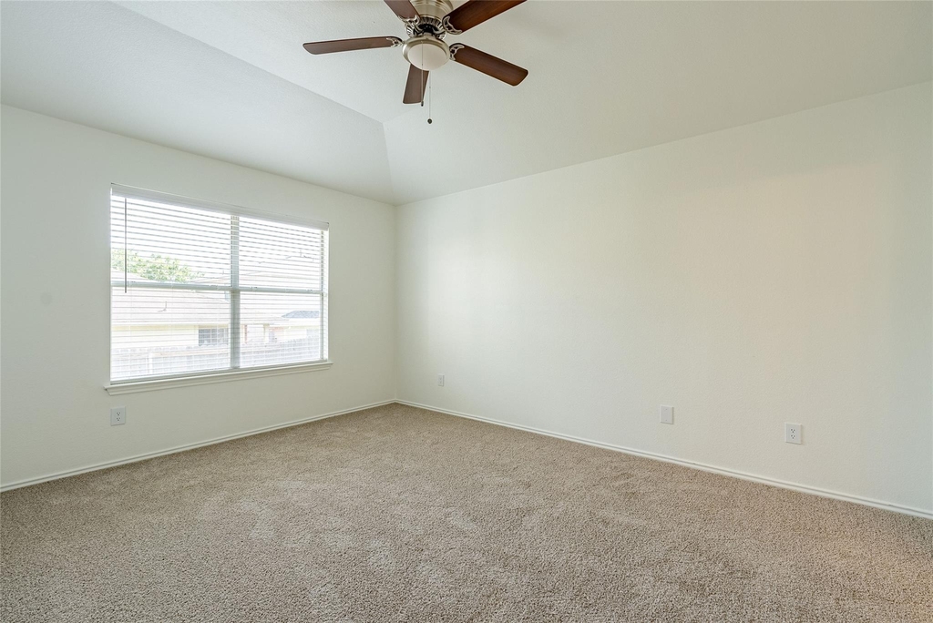 12905 Thomas Jefferson St - Photo 13