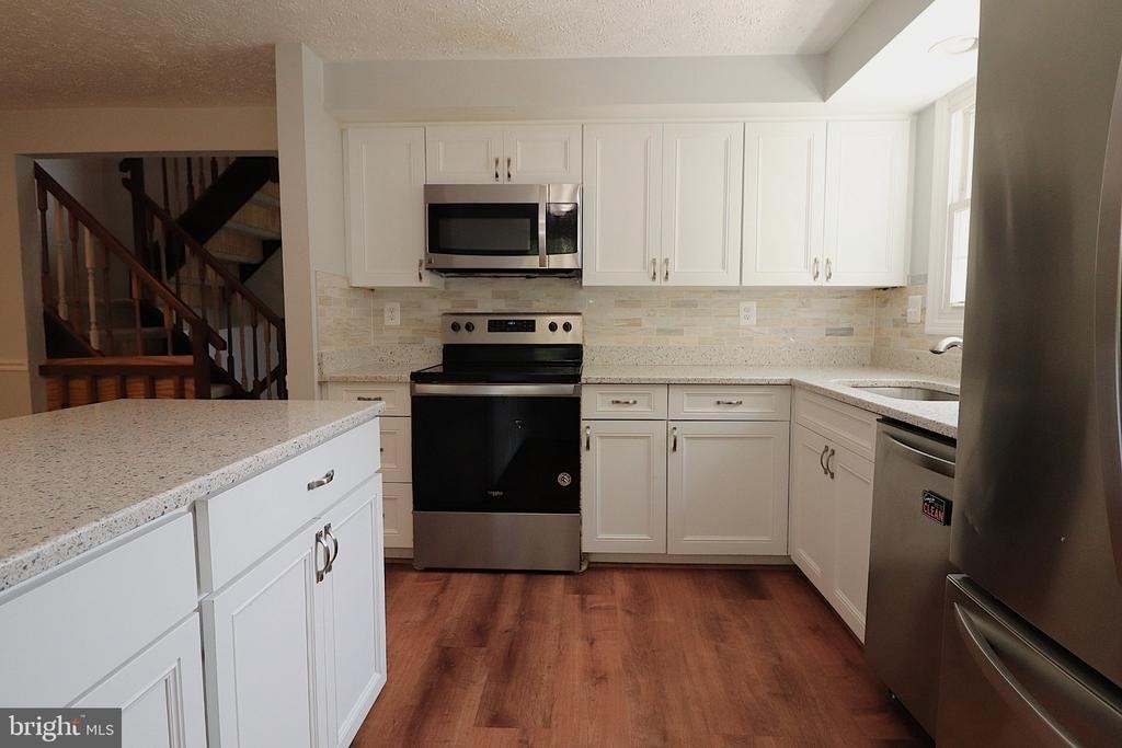 7518 Weatherby Drive - Photo 9