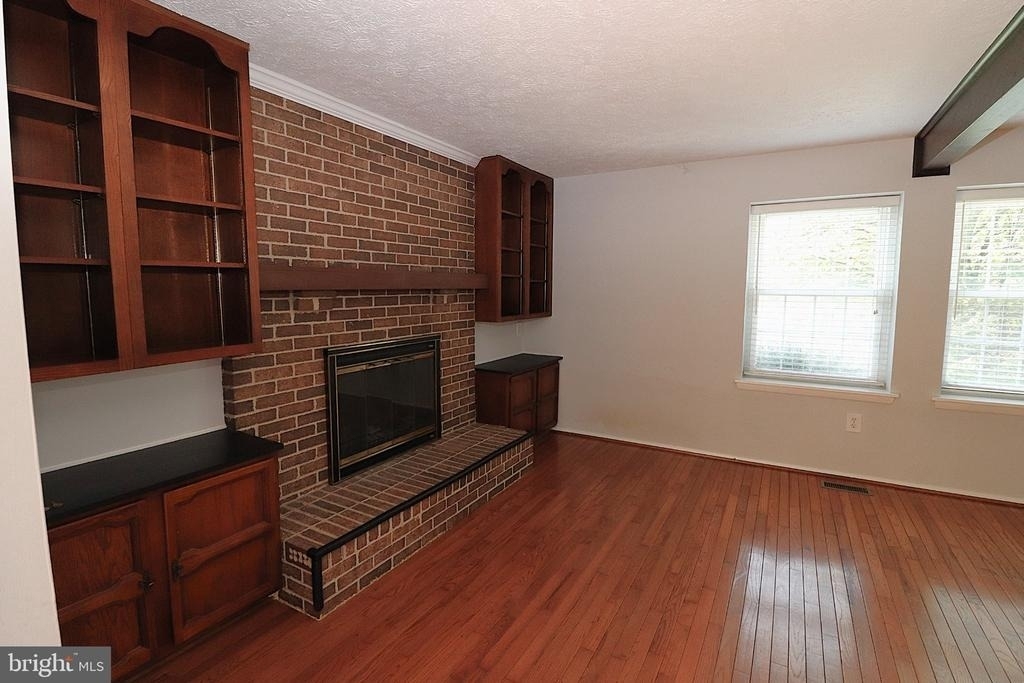 7518 Weatherby Drive - Photo 2