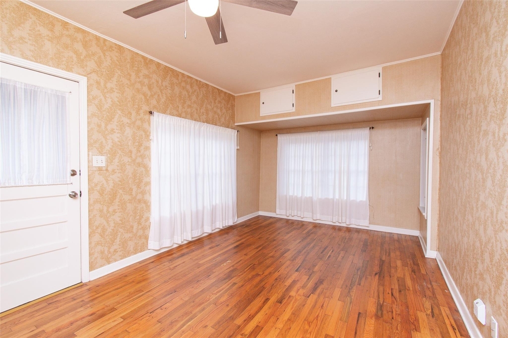 4510 Russell Dr - Photo 8