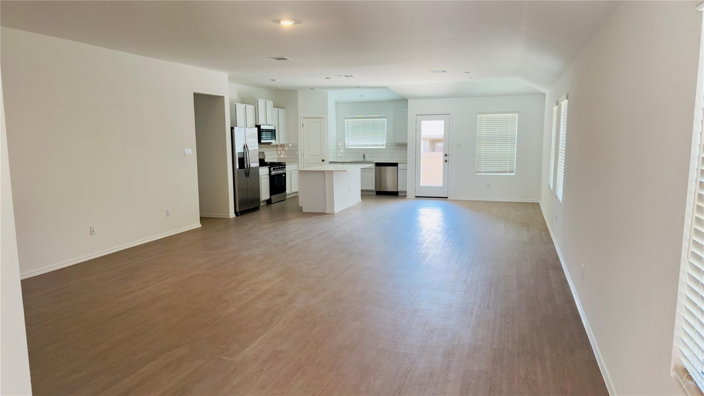1541 Boggy Creek Ranch Rd - Photo 3