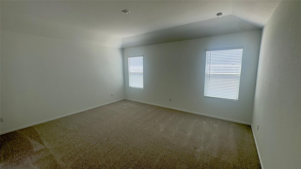 1541 Boggy Creek Ranch Rd - Photo 6