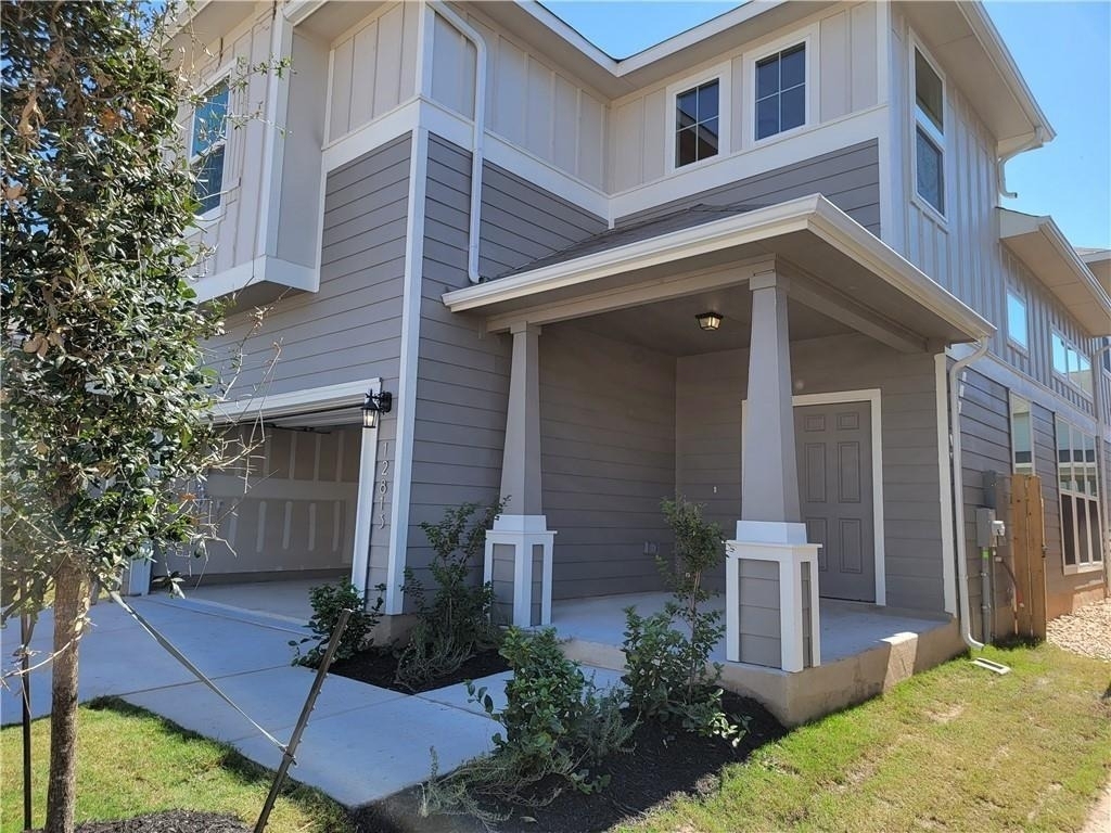 12813 Gilliland Ln - Photo 0