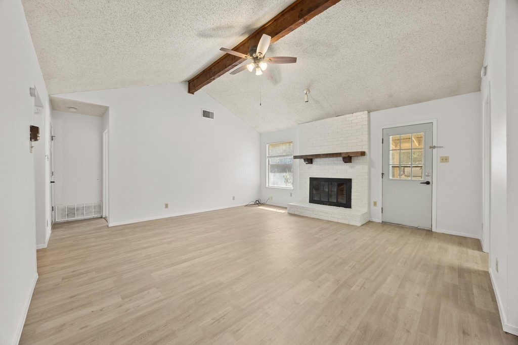 800 E Central Dr - Photo 5