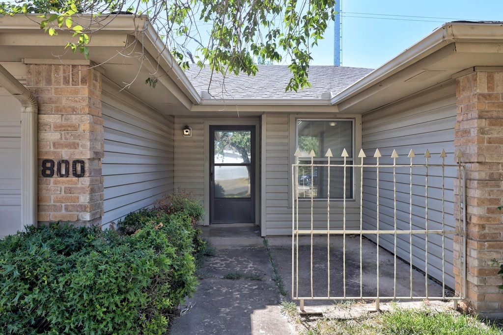 800 E Central Dr - Photo 3