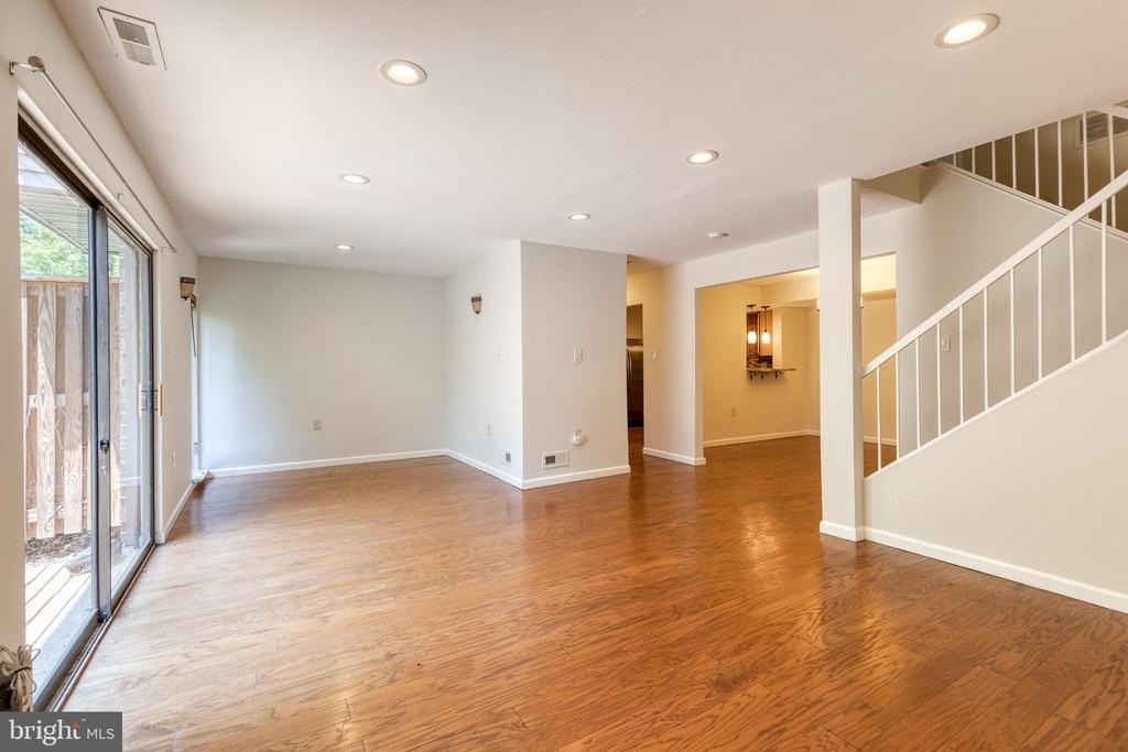 10564 Cross Fox Lane - Photo 3