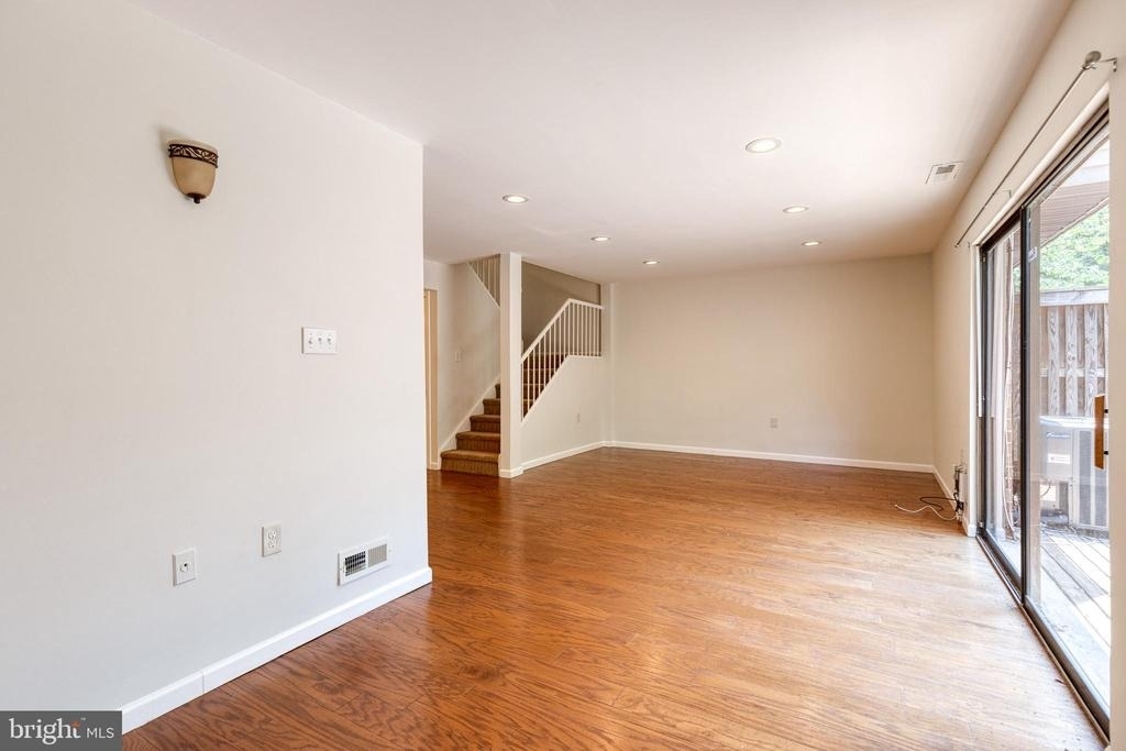 10564 Cross Fox Lane - Photo 2
