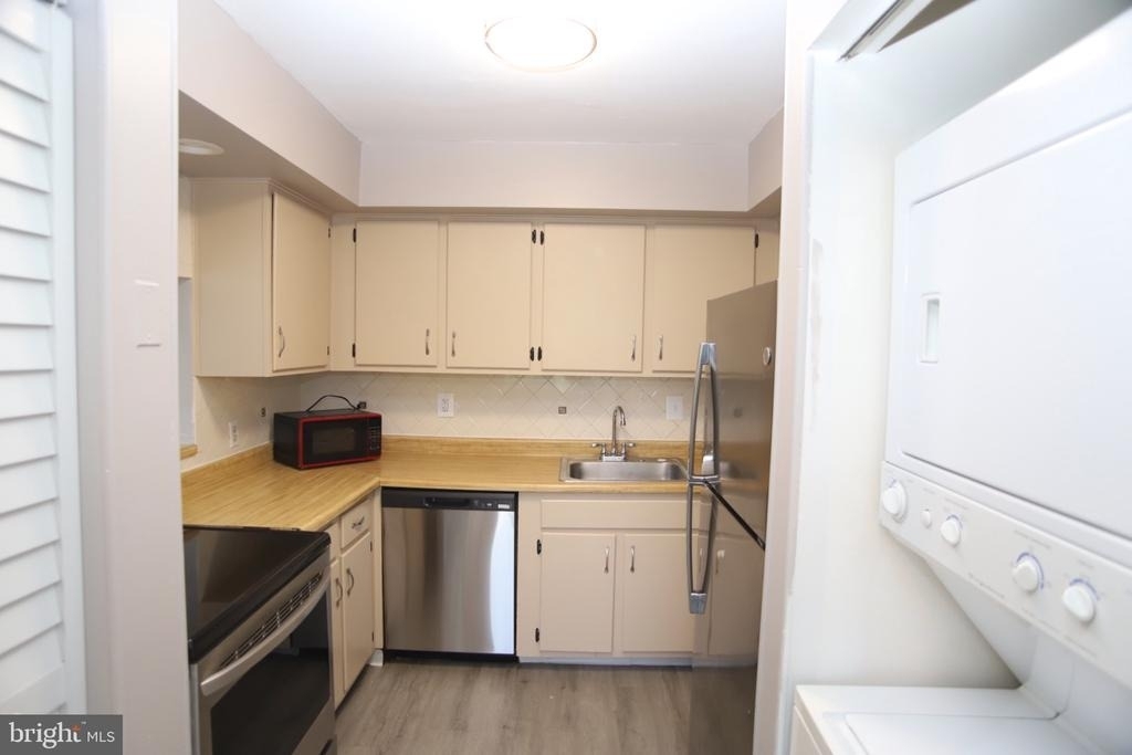 1709 Crimson Tree Way - Photo 10