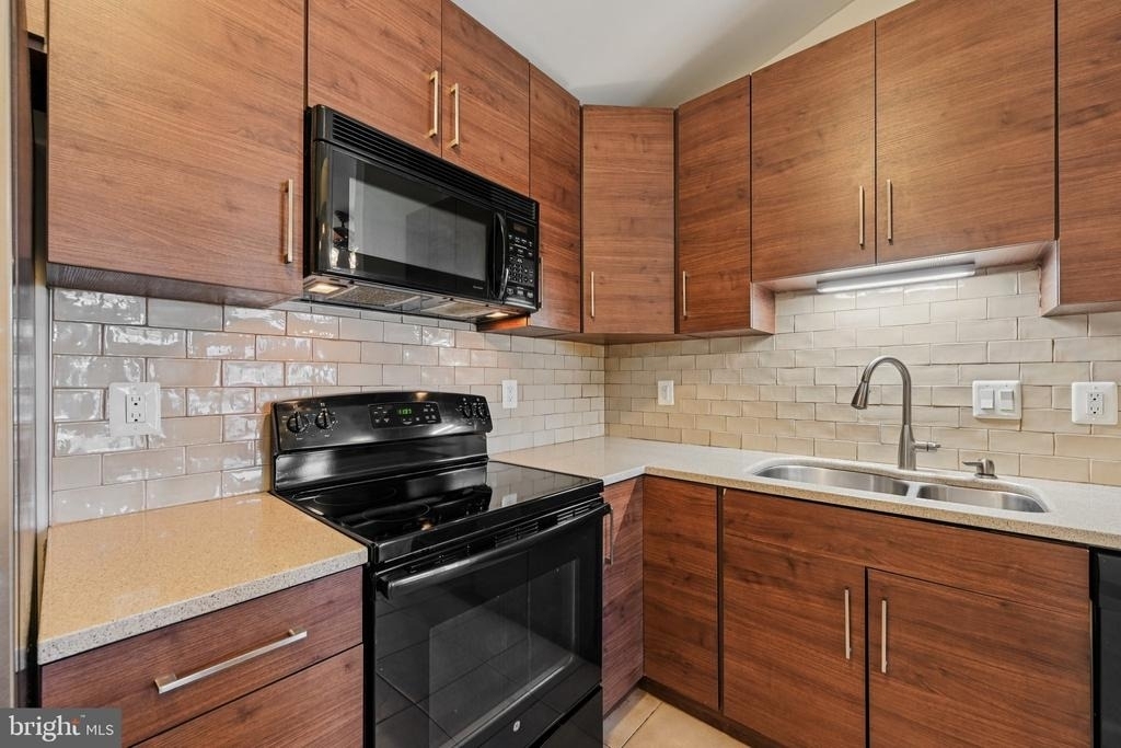 2104 Whitehall Road - Photo 14