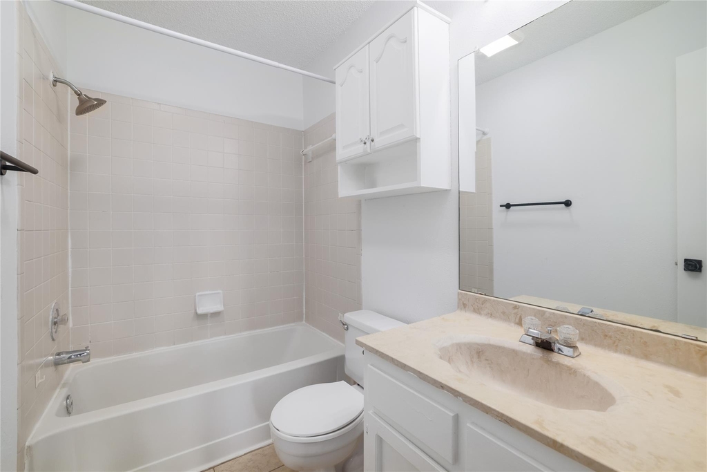 804 Lone Tree Ct - Photo 15