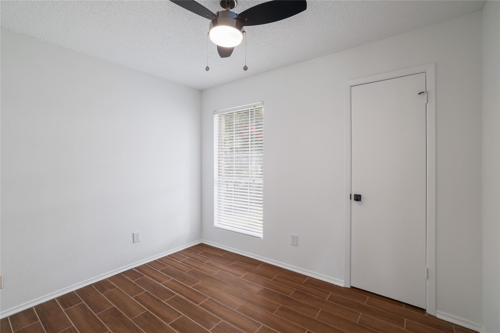 804 Lone Tree Ct - Photo 13