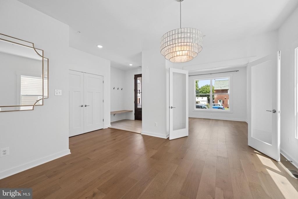 328 Madison Street - Photo 5