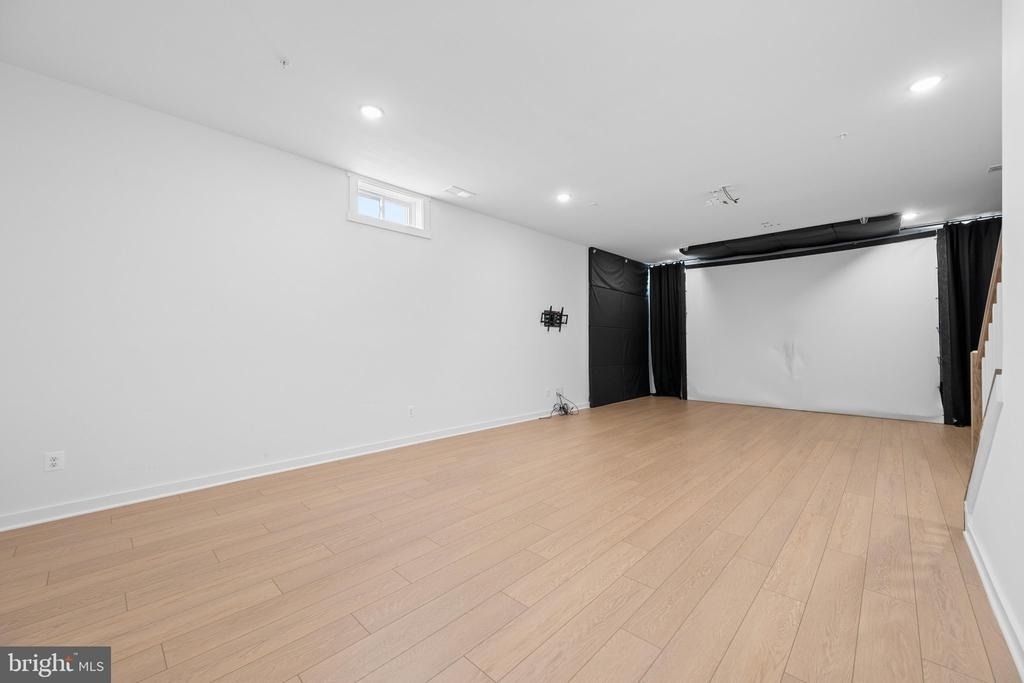 328 Madison Street - Photo 39