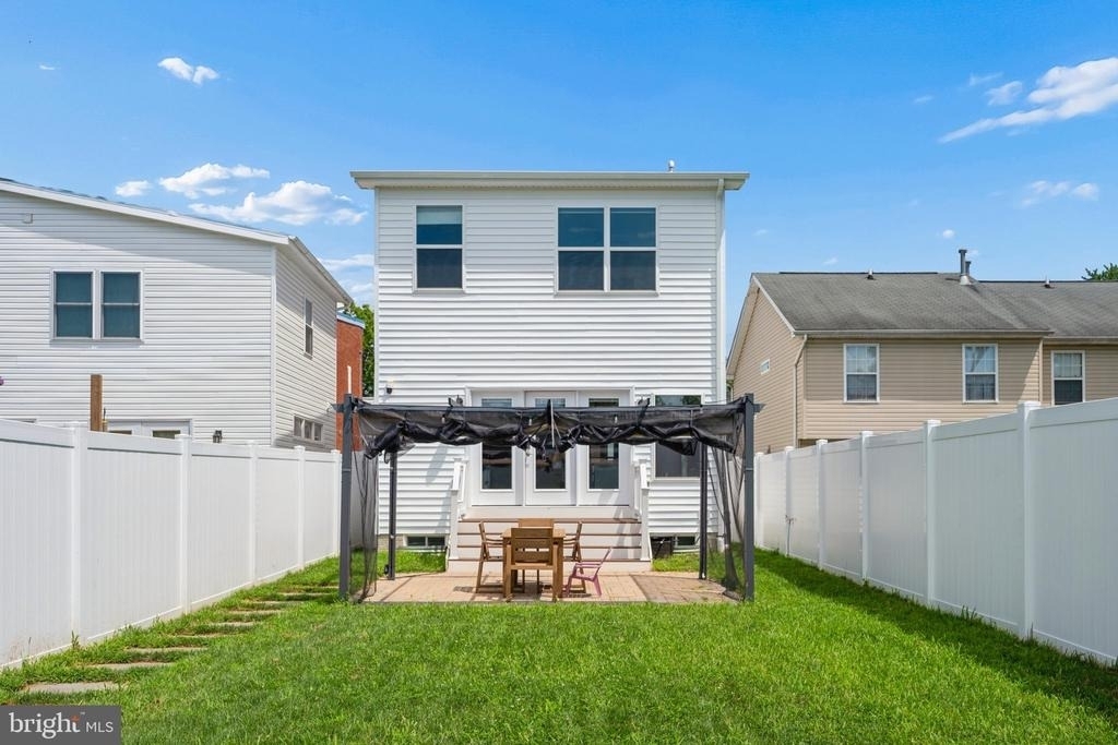 328 Madison Street - Photo 47